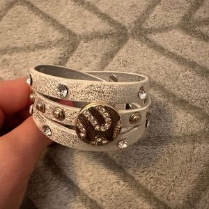Fashion bracelet